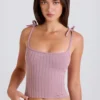 Ribbestrikket tank-top med knyttebånd i mauve