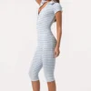 Ribbet jersey-capri-jumpsuit med blå striper