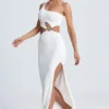 Rosalia Hardware Detail One-Shoulder Maxikjole i hvitt