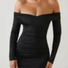 Rosanna off-shoulder ruched bodycon minikjole i svart