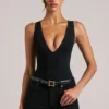 Rumi Deep Plunge Halterneck Bodyer i svart