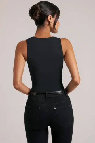 Rumi Deep Plunge Halterneck Bodyer i svart