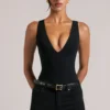 Rumi Deep Plunge Halterneck Bodyer i svart