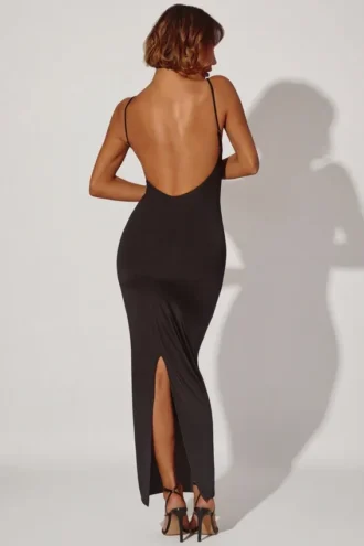 Ryatt rynket bodycon-maxikjole i svart