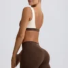 Rynkede minishorts i pekannøttmarmor