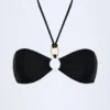 Savai bikinitopp med rynket halterneck og metalldetaljer i svart