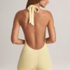 Shelly Modal ribbet ryggløs playsuit i Lemon Sherbet