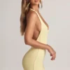Shelly Modal ribbet ryggløs playsuit i Lemon Sherbet