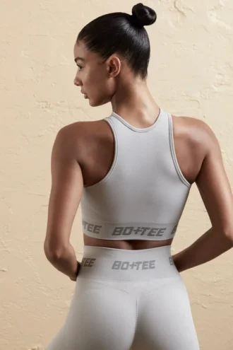 Sømløs crop-top med racerrygg i sølv