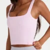 Sømløs, myk ribbet tank-top med firkantet hals i pudderrosa