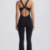 Soft Active jumpsuit med utskjæring i ryggen i svart