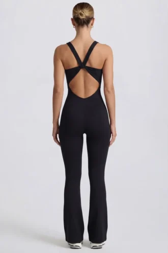 Soft Active jumpsuit med utskjæring i ryggen i svart