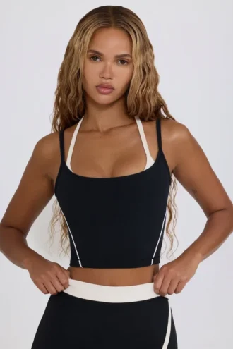 Soft Active lagdelt, kort tank-top i svart