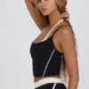 Soft Active lagdelt, kort tank-top i svart