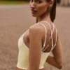 Soft Active lagdelt tank-top i myk gul
