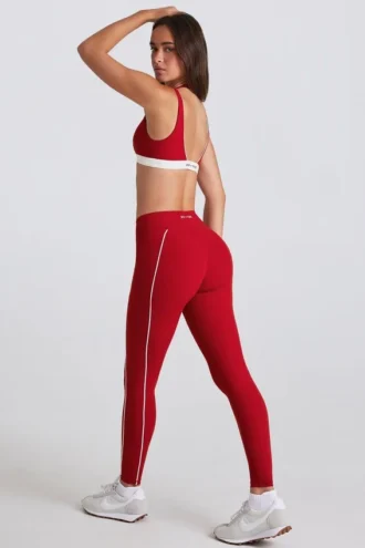 Soft Active-leggings med kontrastdetaljer i mørkerød
