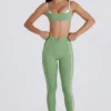 Soft Active leggings med vridd front i grønn