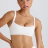 Soft Active sports-BH med kontrastkant i hvit