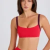 Soft Active sports-BH med kontrastkant i jordbærrød