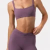 Soft Active sports-BH med sømdetaljer i Dusk