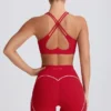 Soft Active sports-BH med V-hals i Hot Red