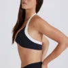 Soft Active sports-BH med vridd front og halterneck i svart