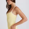 Soft Active-tanktop med kryssrygg i Lemon