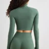 Soft Active turtleneck crop top i khaki