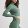 Soft Active turtleneck crop top i khaki