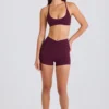 Soft Active V-formet midje med lommer, minishorts i burgunder