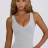 Soft Active V-hals tank-top i grå melert