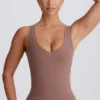 Soft Active V-hals tank-top i mokka