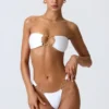 Sunray pyntede bikinitruser med brede stropper i hvit