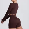 Super Sculpt sømløs kort topp med lange ermer i sjokolade