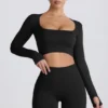 Super Sculpt sømløs langermet crop-top i svart