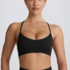 Super Sculpt sømløs sports-BH med kryssrygg i svart