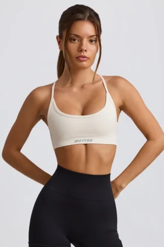 Super Sculpt sømløs sports-BH uten rygg i hvit