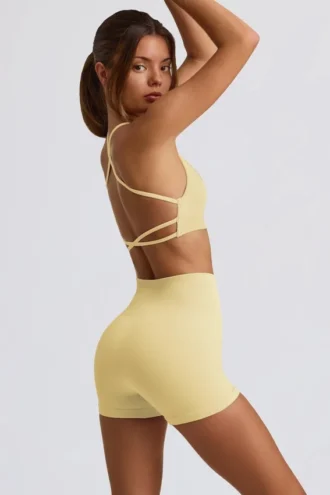 Super Sculpt sømløse minishorts i smørgul