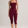 Suri Modal Capri-leggings med middels høy midje i vinrød
