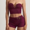 Tarni bandeau-crop-top med metallbeslag i bærlilla