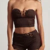 Tarni bandeau-crop-top med metallbeslag i mørk sjokolade
