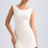 Tigen Off-Shoulder Cowl-Back A-Line minikjole i elfenben