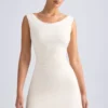 Tigen Off-Shoulder Cowl-Back A-Line minikjole i elfenben