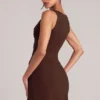 Tula Mid-Rise Bodycon Ultra Mini Skjørt med splitt i sjokoladebrun