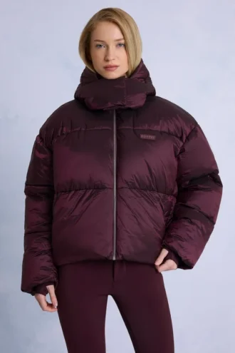 Vanntett, kort oversized skijakke i burgunder