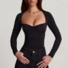 Vayla Soft Jersey Sweetheart Ruched Long-Sleeve Top i svart