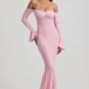 Verena off-shoulder maxi-kjole med volanger i myk rosa