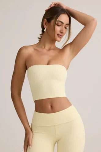Verna Modal stroppeløs crop-top i smørkremgul