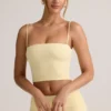 Verna Modal stroppeløs crop-top i smørkremgul