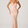 Vesna pyntet kjole med sweetheart-hals og fiskestjert i støvet rosa